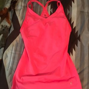 Old Navy Active Athletic Fitted Strappy Yoga Tank